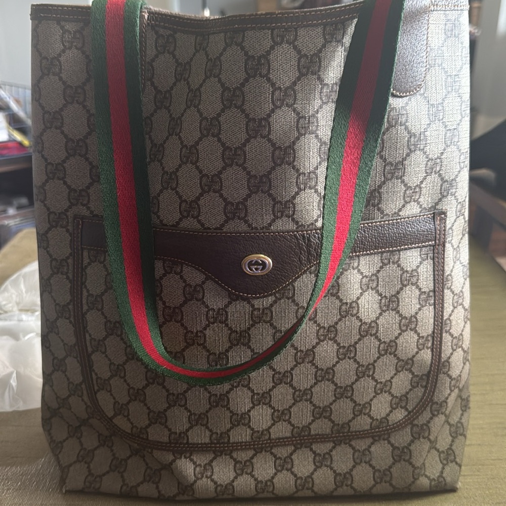 2 Gucci Vintage GG Horsebit Playing Cards with COA & Bag Charm - Picture 16 of 17